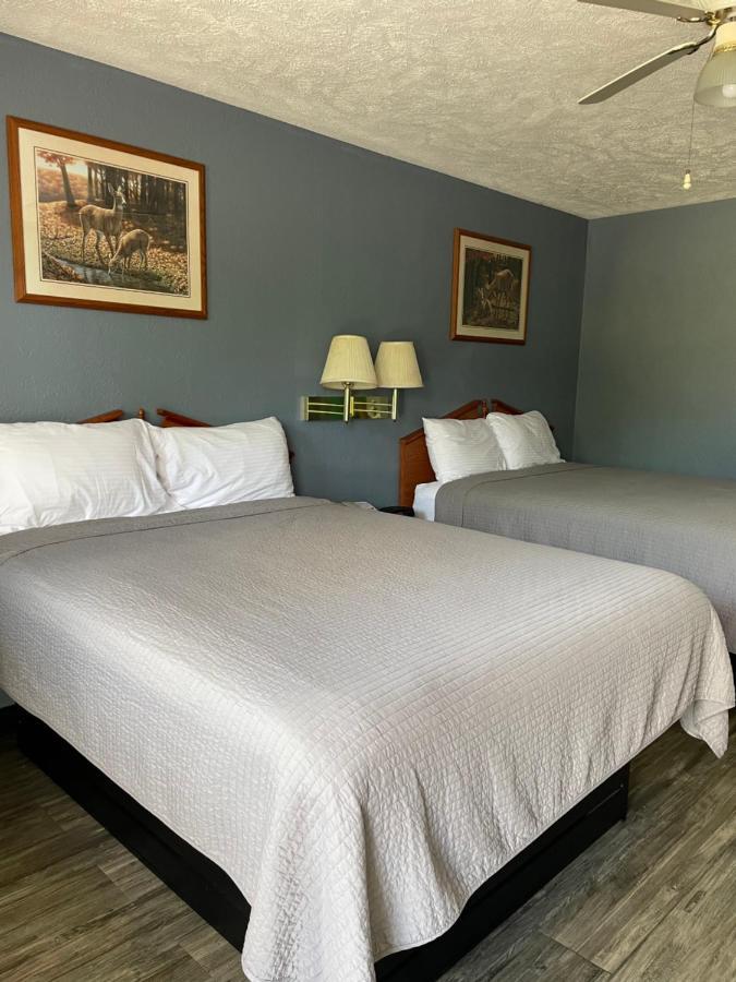 Deerfield Inn Adamsville 외부 사진