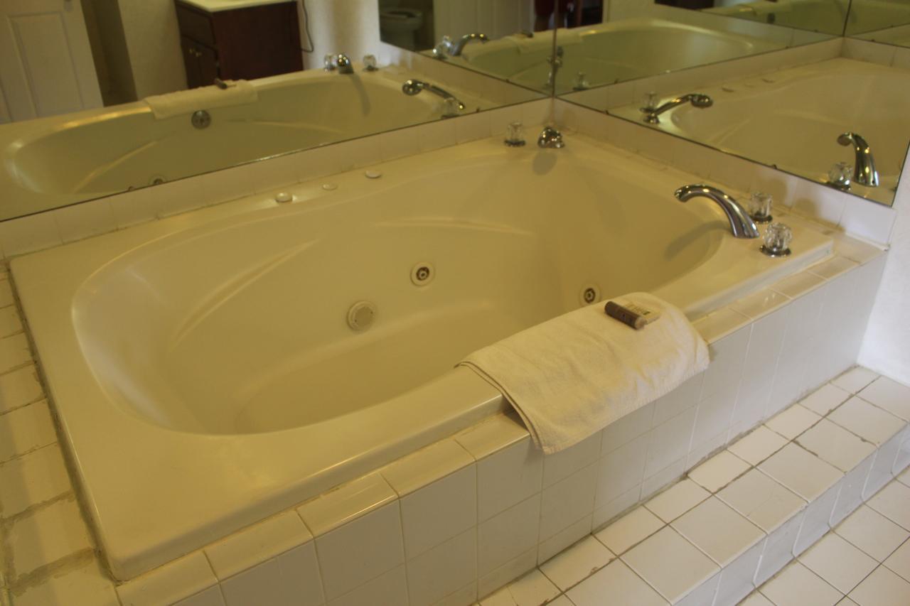 Deerfield Inn Adamsville 외부 사진